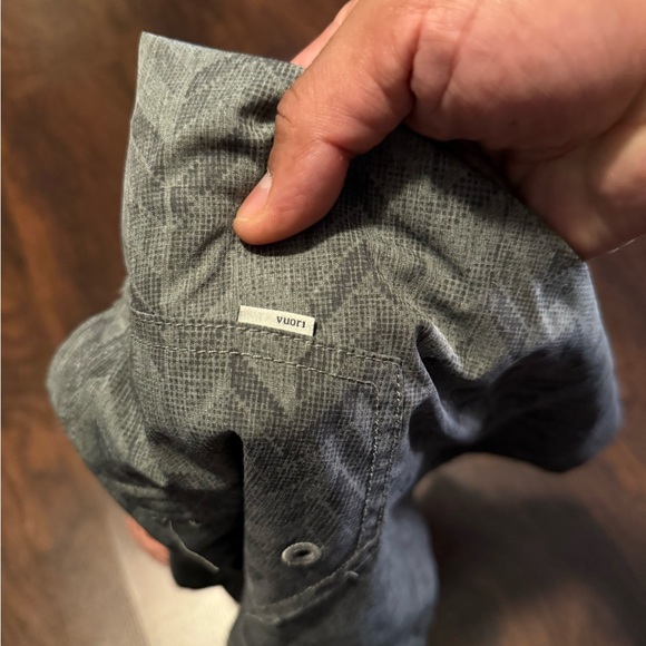 Vuori shorts no size tag fits XL - Picture 6 of 6